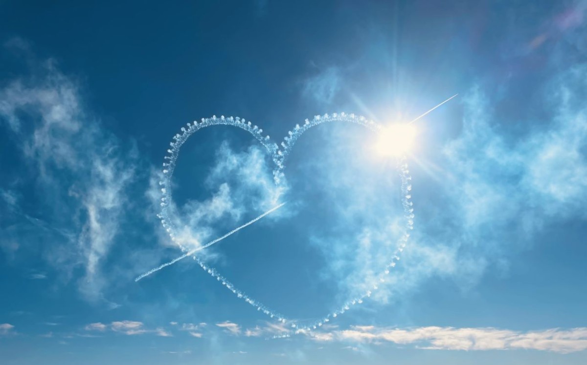 美保基地航空祭の飛行ショーの様子