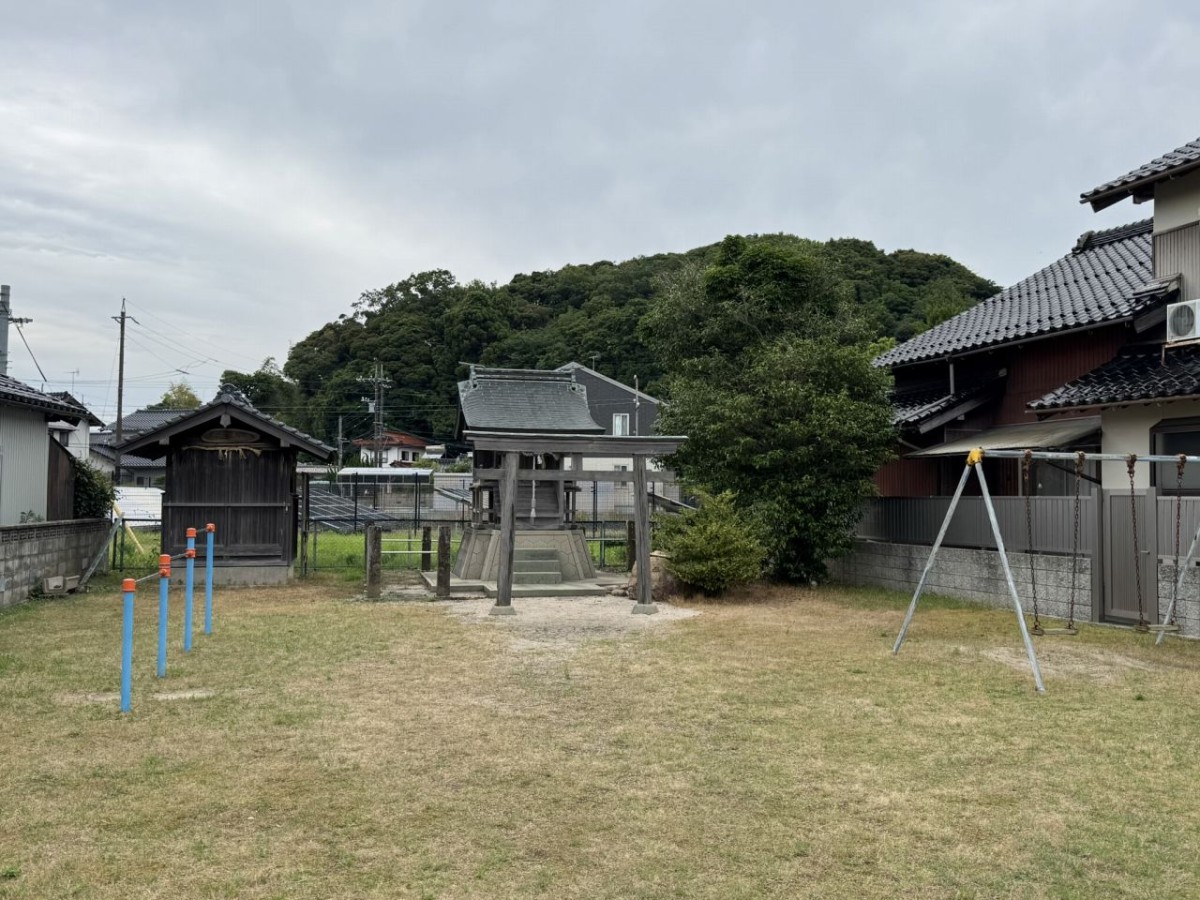 松江市浜佐田町にある『浜佐田児童公園』の全景