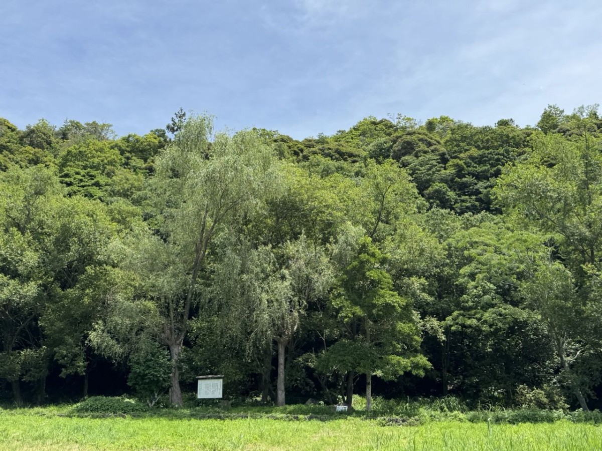 松江市法吉町にある『白鹿ほたるの里公園』の全景