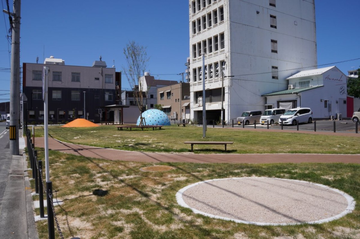 リニューアルした米子市『冨士見2号公園』の全景