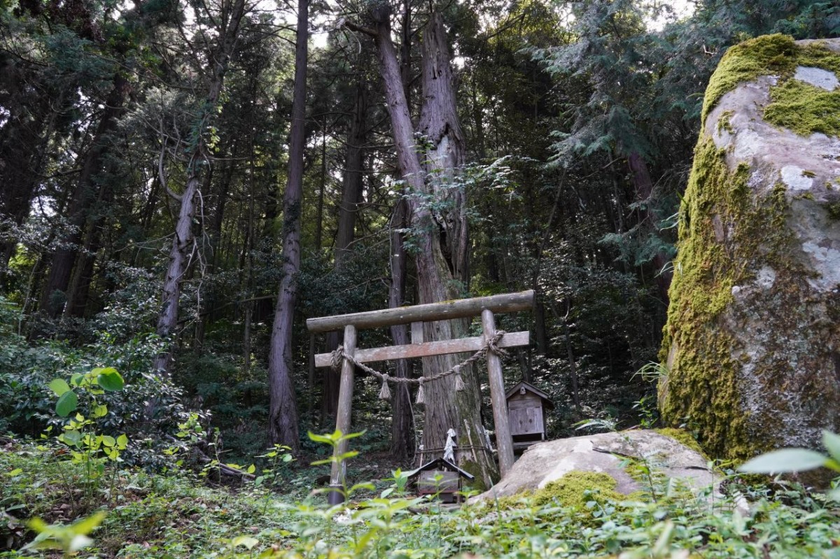 松江市東出雲町にある「髙清水神社」