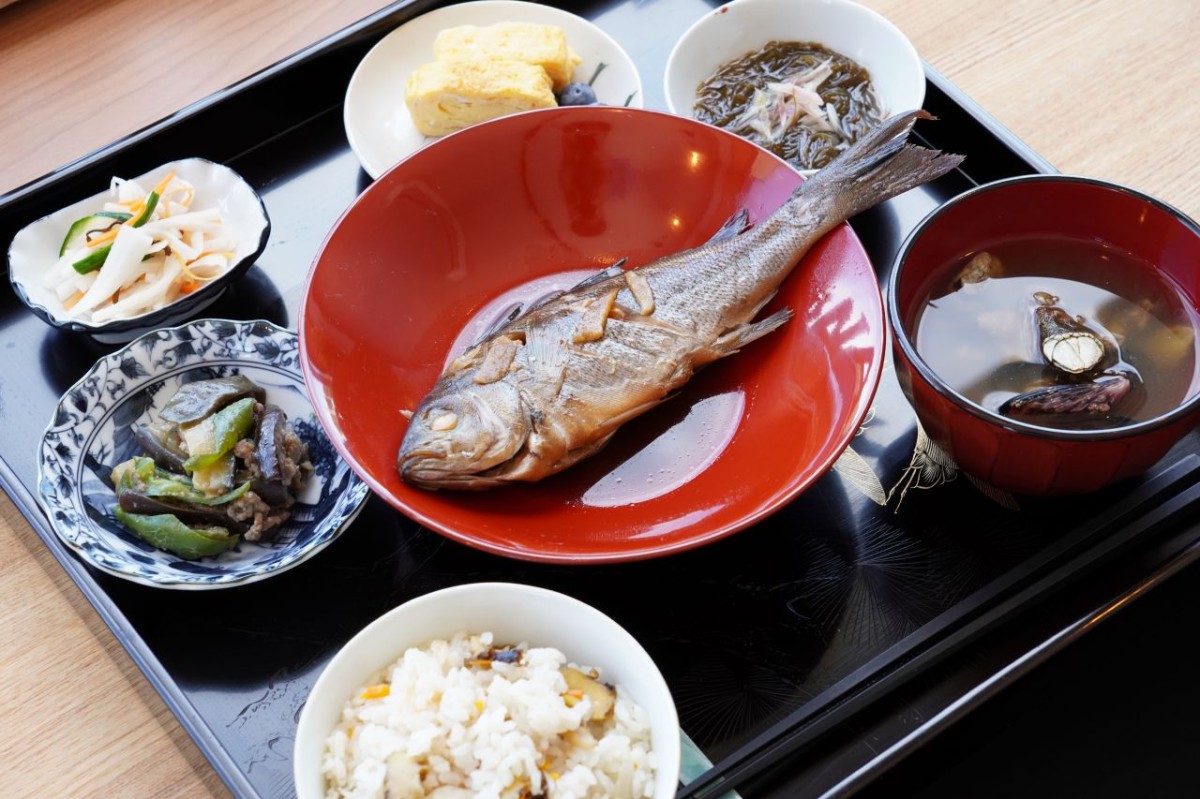 松江市美保関町片江の『わいわい食堂』の片江船団定食