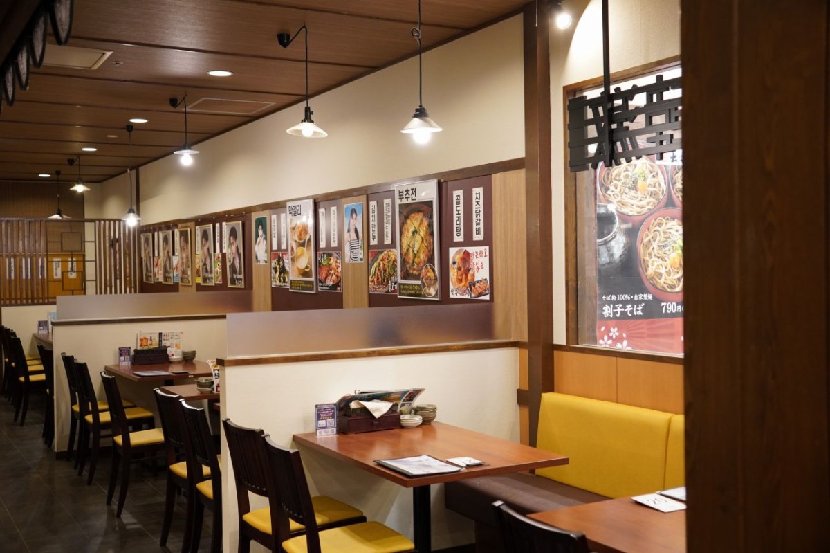 シャミネ松江内にある韓国風居酒屋「韓激」の店内