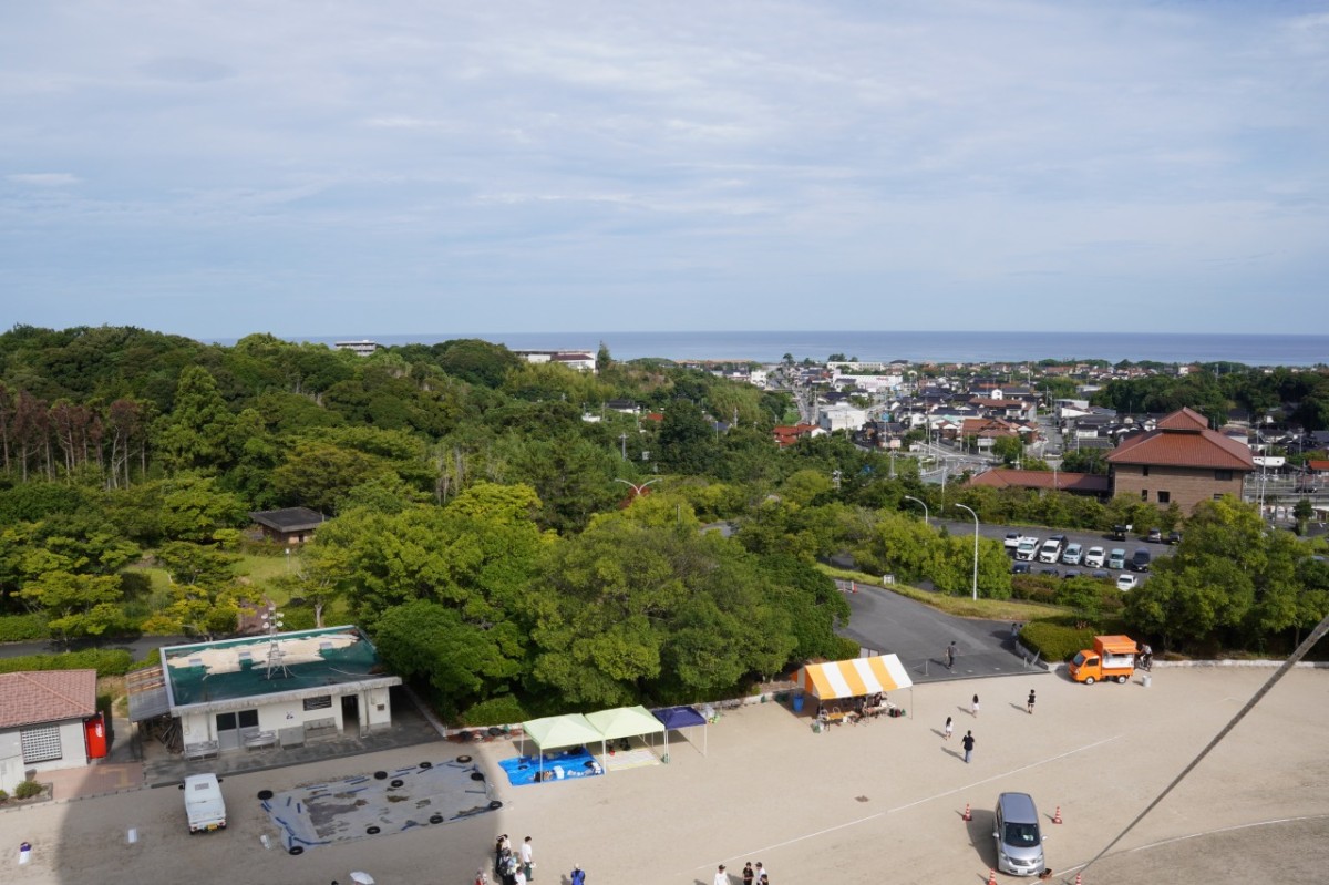 島根県江津市で開催された「気球フェス」の会場の様子