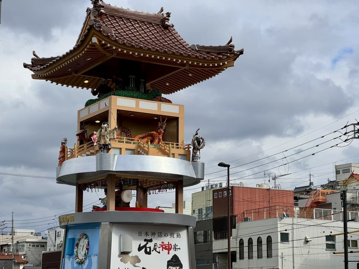 浜田駅前のからくり時計