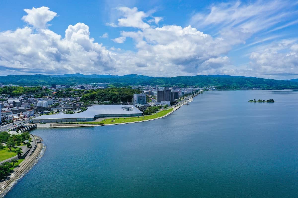 島根県立美術館の外観