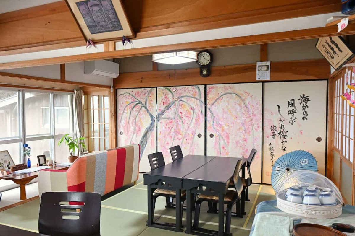島根県大田市にある『清水大師寺』の寺カフェ店内