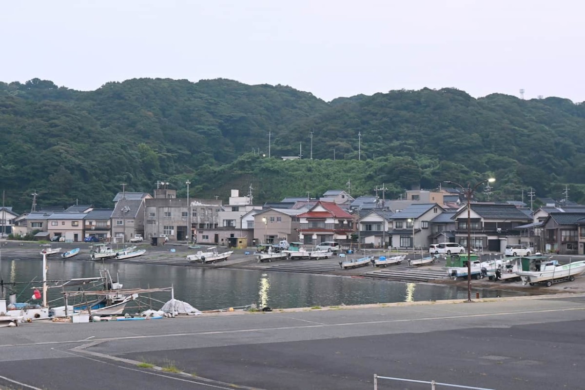 鳥取県鳥取市にある「酒津漁港」周辺の風景