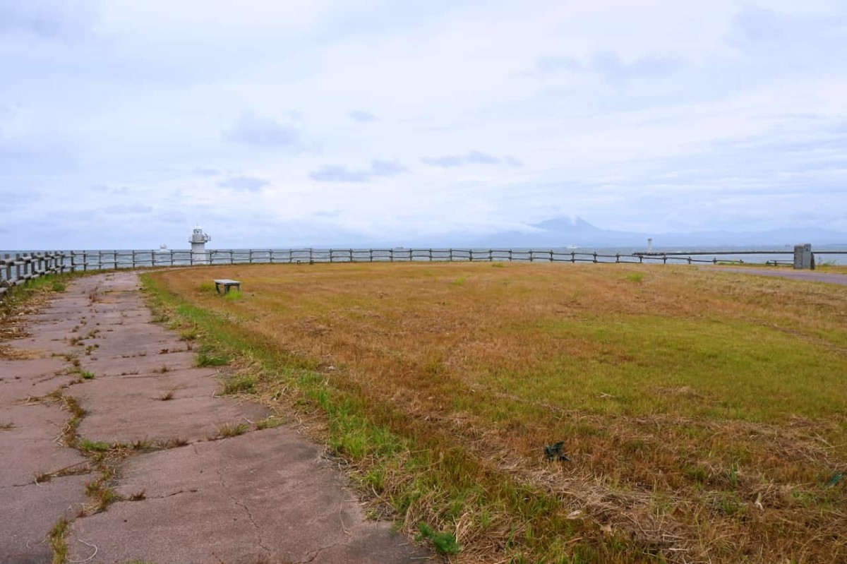 鳥取県境港市にある『昭和北緑地』の広場