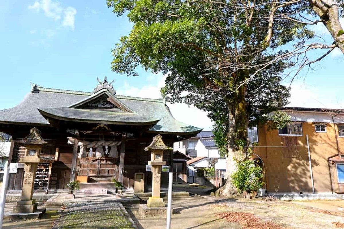 鳥取県西伯郡伯耆町にある『溝口神社』の様子