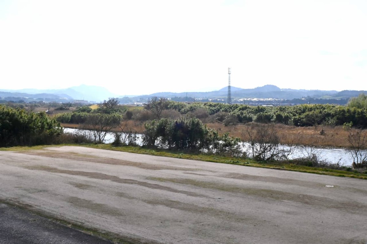 鳥取県米子市にある『八幡神社』近くの河川敷