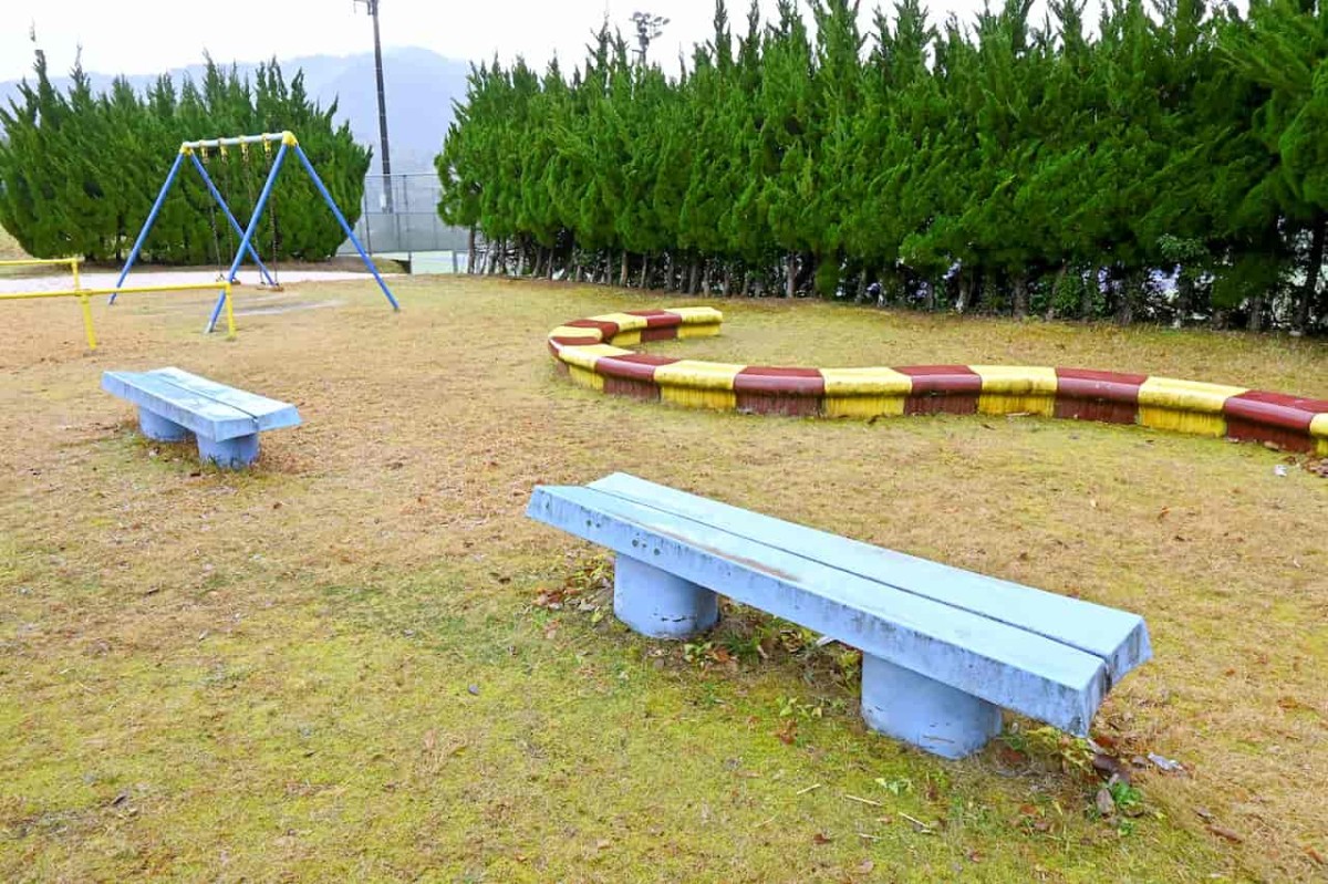 島根県安来市にある『広瀬中央公園』の遊具