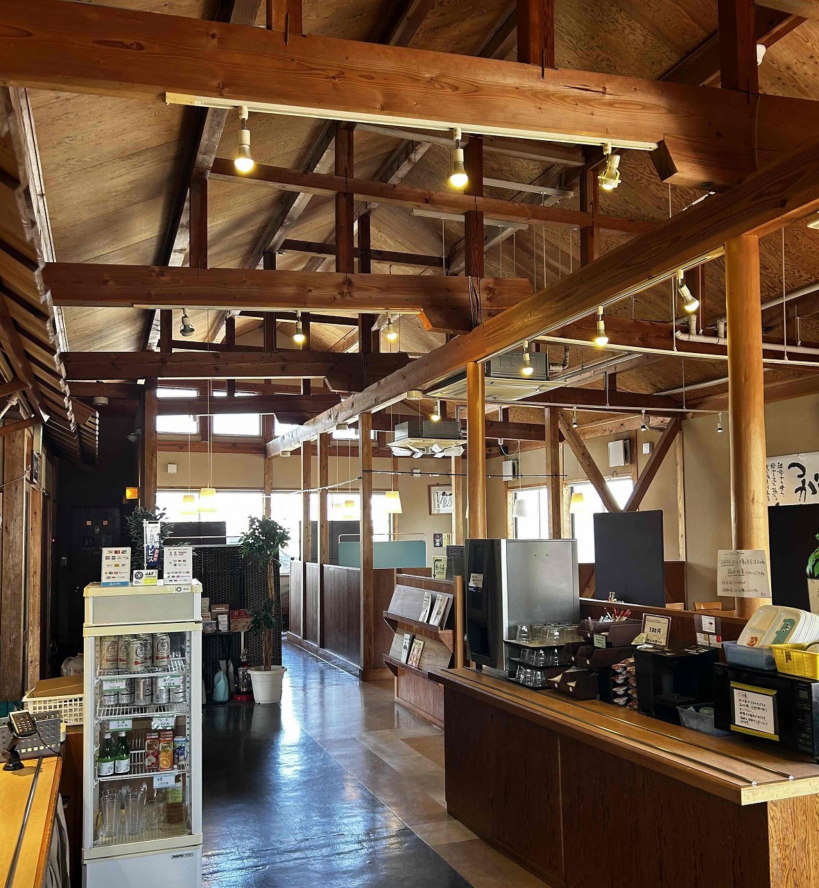 鳥取県鳥取市にオープンしたフラワーおはぎ専門店『Oh!huggy!!』の店内の様子