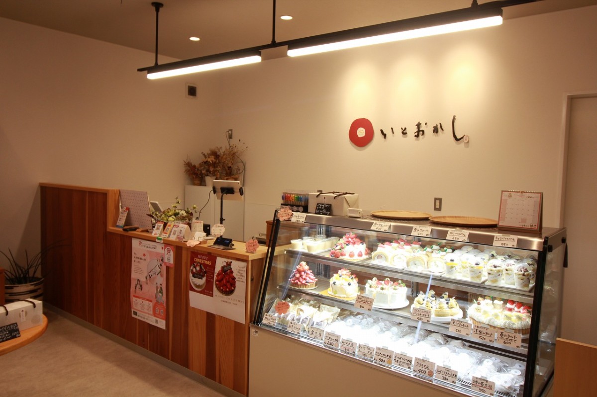 島根県出雲市にあるスイーツショップ『いとおかし』の店内の様子