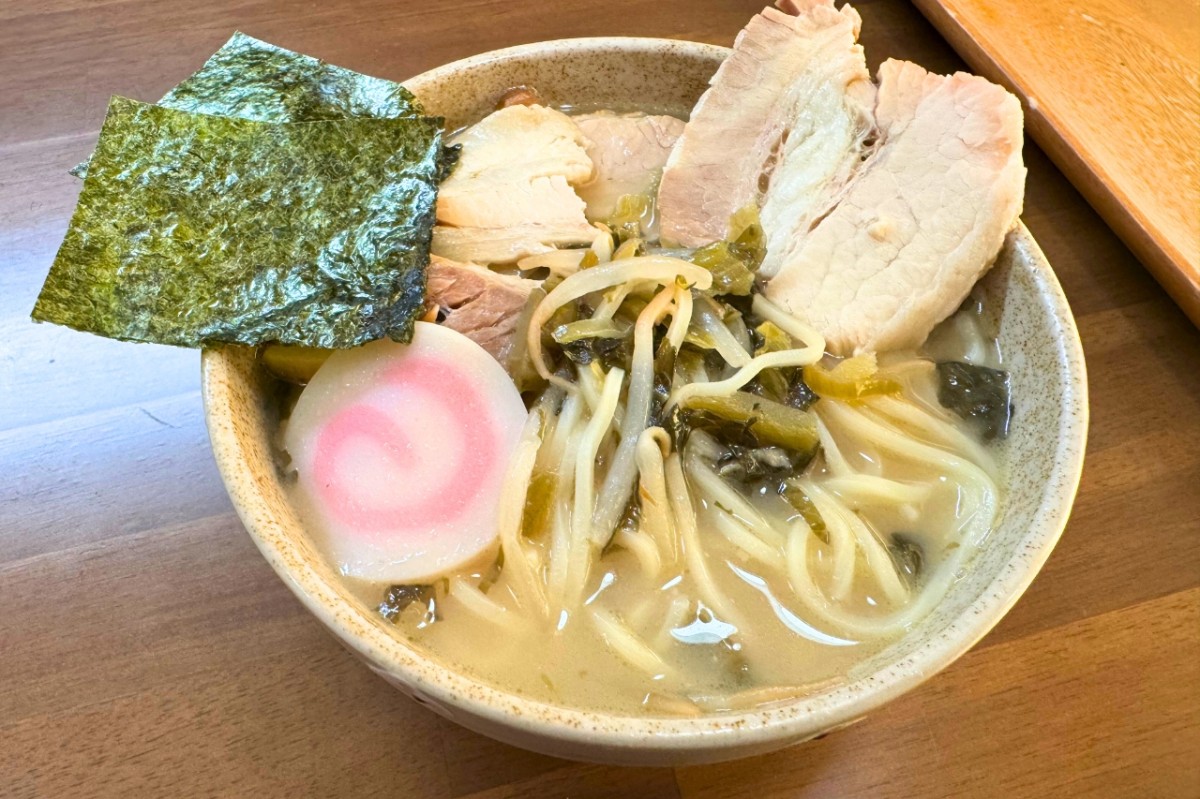島根県出雲市にあるギョウザ＆ラーメン自販機『餃子コレクション』の商品