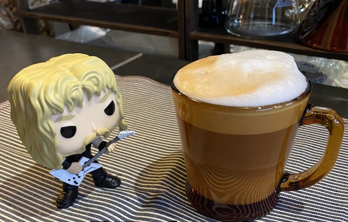 島根県安来市にオープンしたカフェ『ザ・クロドリコーヒー』のドリンクメニュー