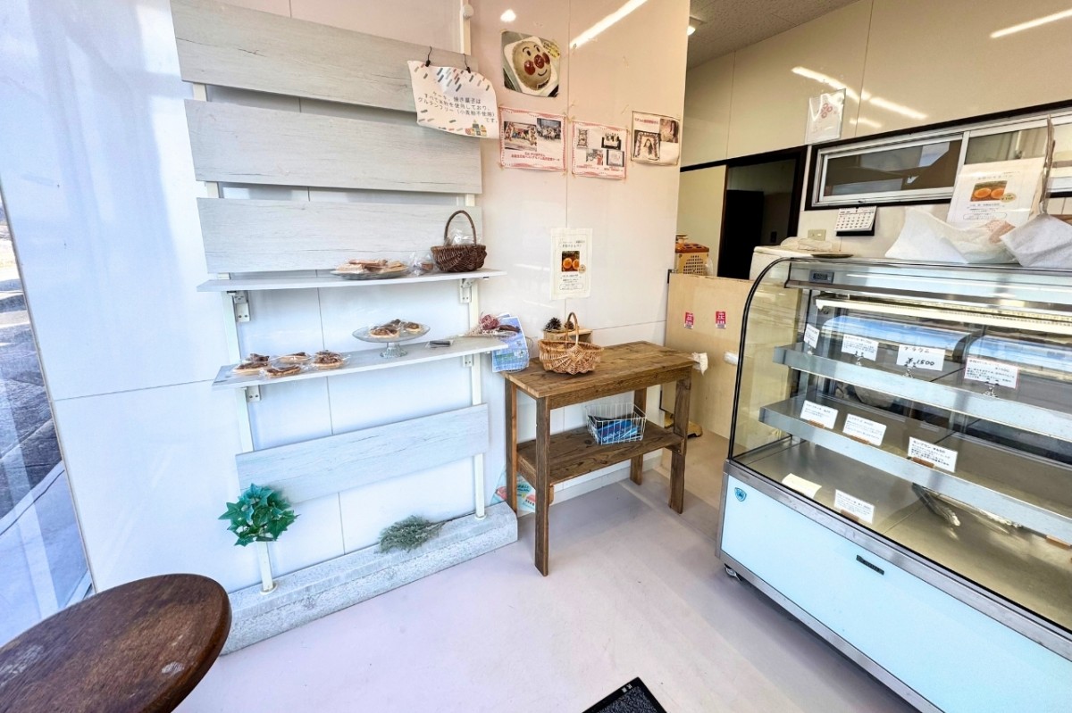 島根県大田市にあるお菓子屋さん『きいちご』の調理風景