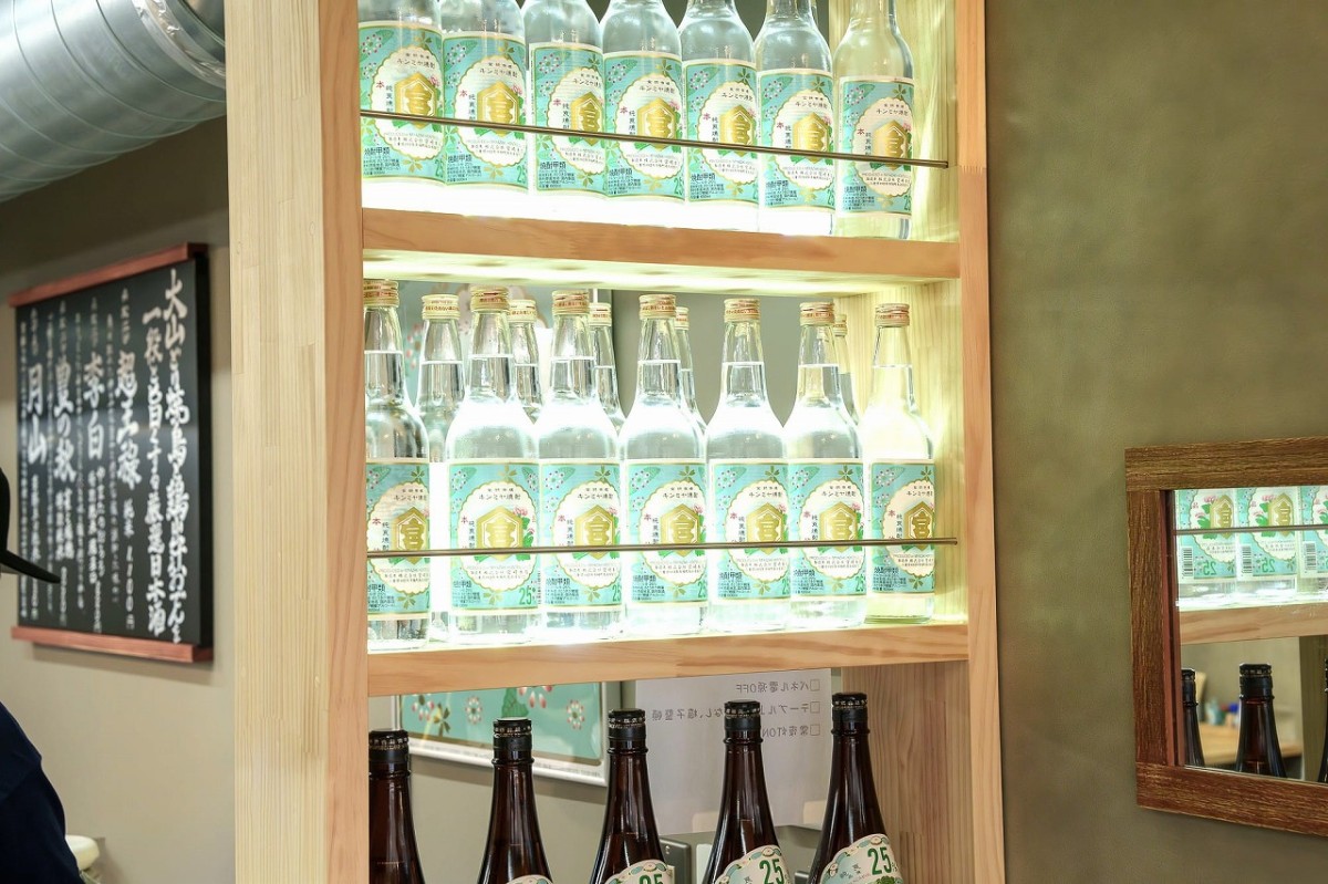 島根県松江市にオープンした焼き鳥専門店『やきとり酒場 一鳥前 松江店』の店内の様子