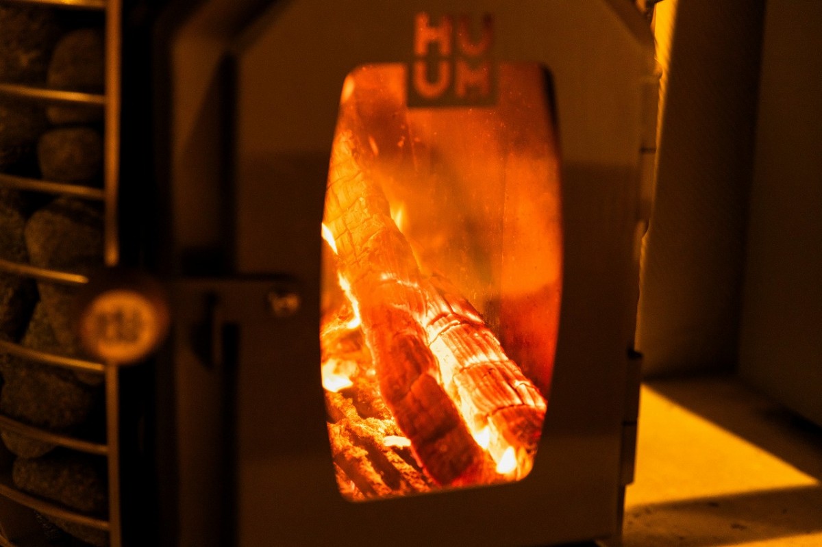 鳥取県鳥取市の日帰り温泉施設『湯谷荘』のサウナ施設内の様子