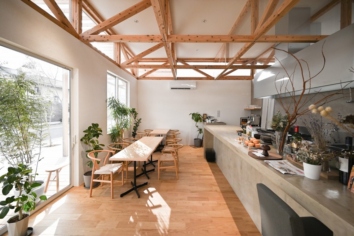 島根県益田市にオープンしたレストラン『Più（ピウ）』の店内の様子