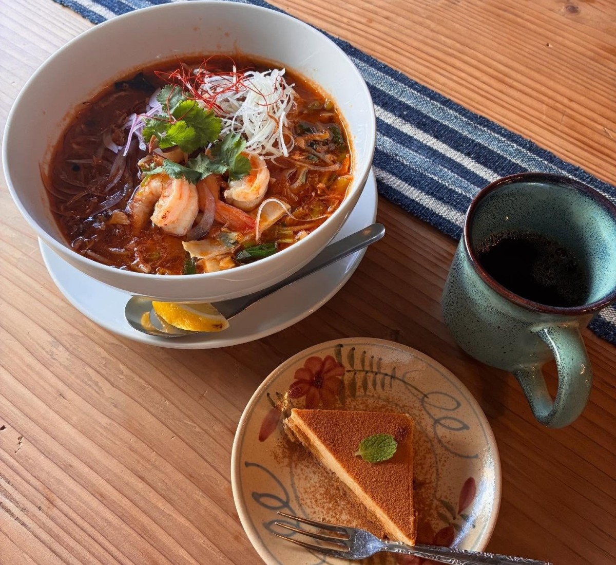 鳥取県倉吉市のフォー専門店『フォー屋れんげ』のメニュー