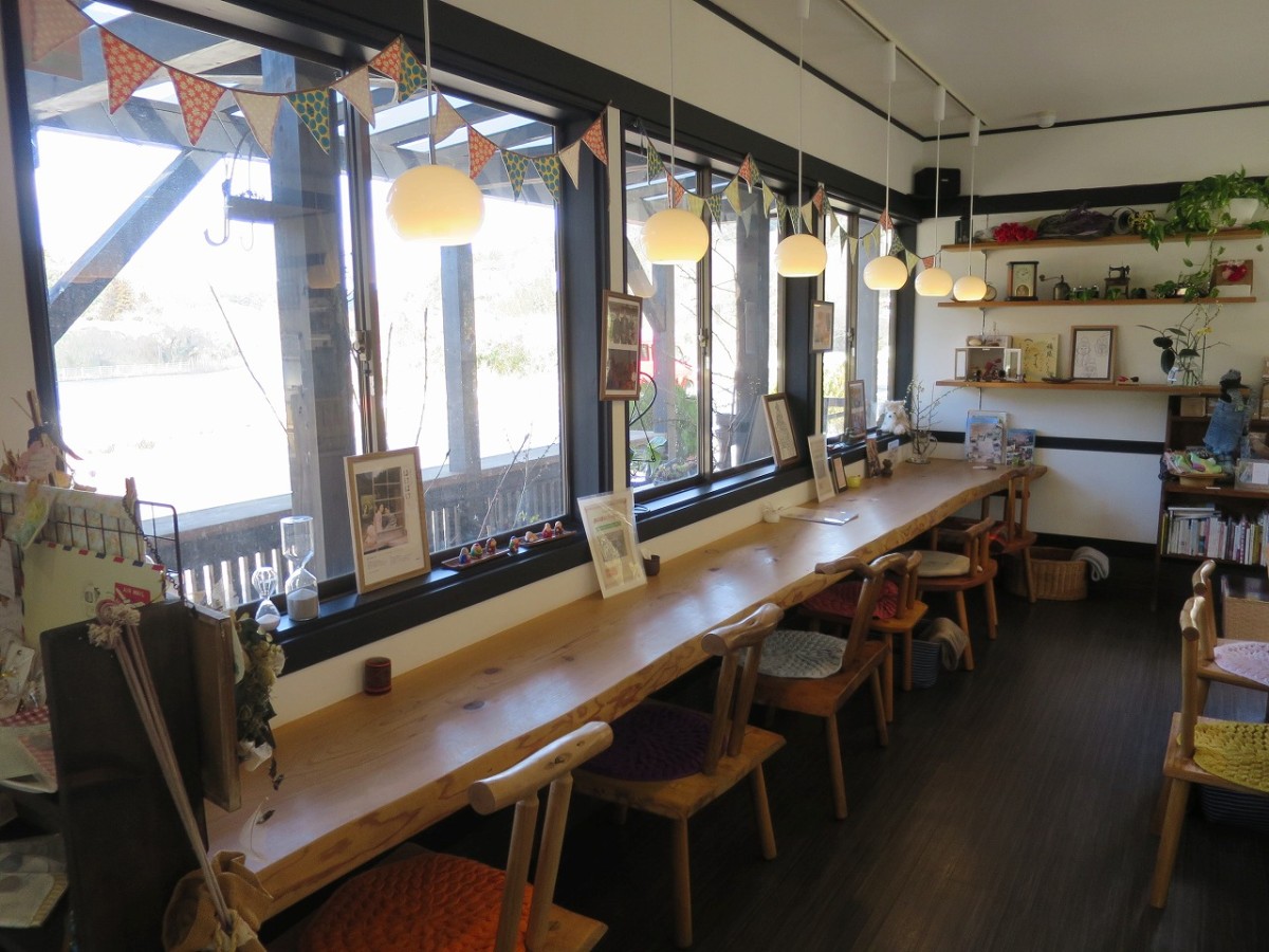 島根県松江市にある『カフェこだま』の店内の様子