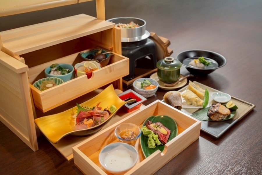 鳥取県米子市にオープンした創作和食割烹『だしかっぽう とと』のランチメニュー