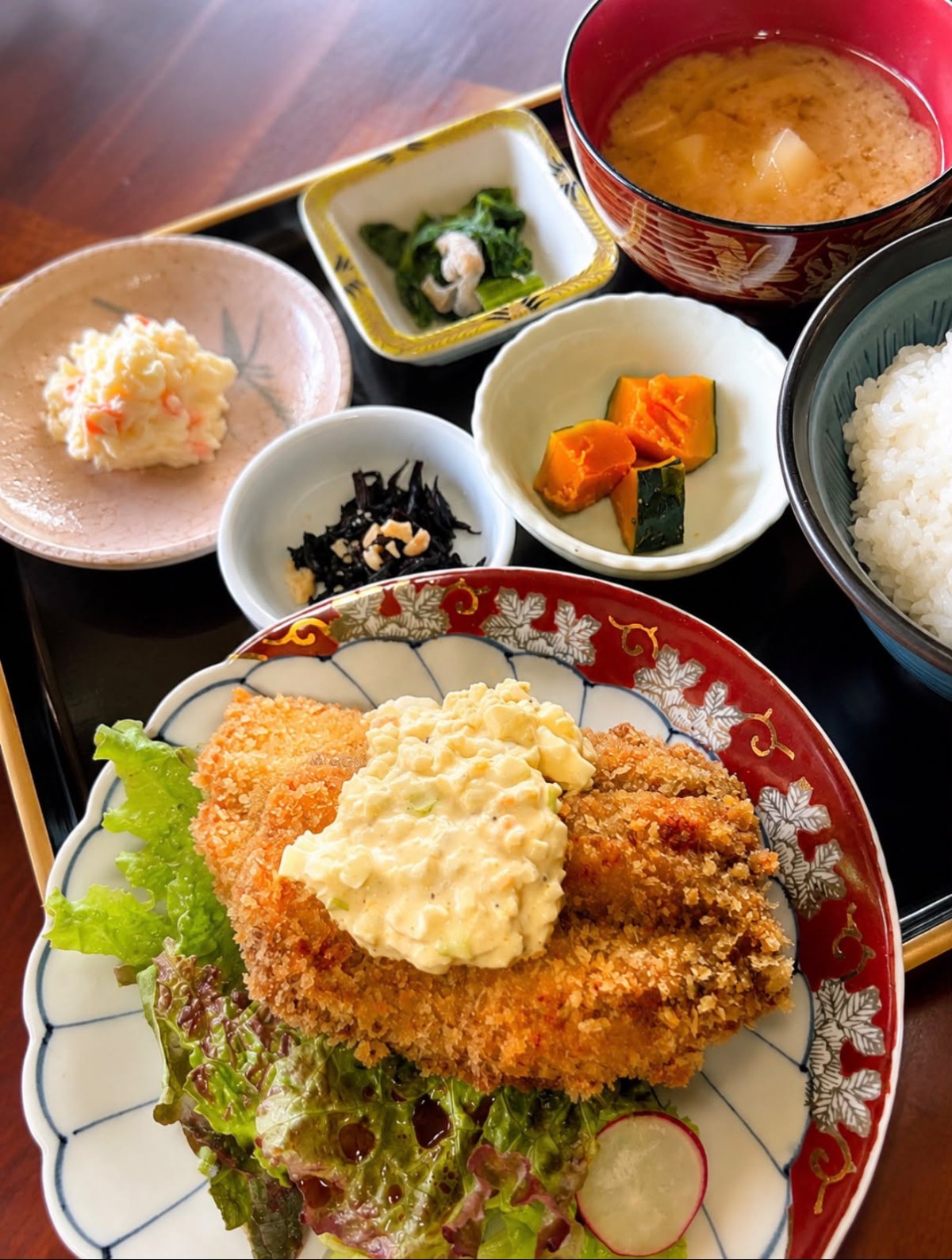 島根県奥出雲町のコミュニティスペース『Katta House』内にオープンした食堂『永遠のいま』のランチメニュー