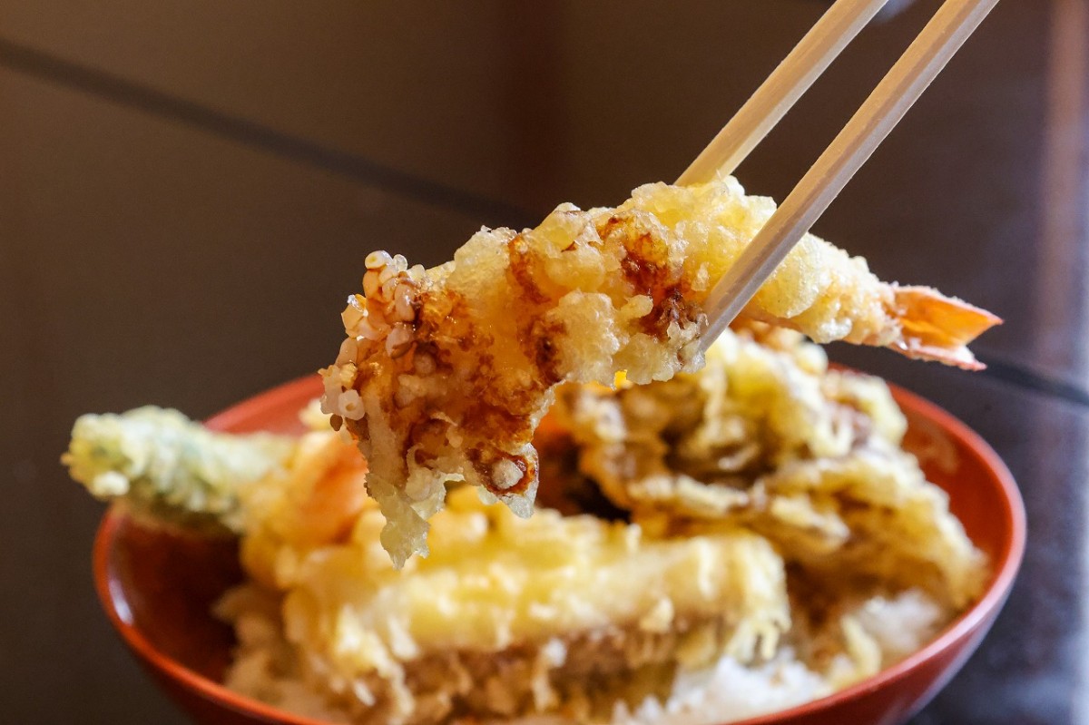 島根県出雲市斐川町にある日本料理店『ほう吉』の天丼