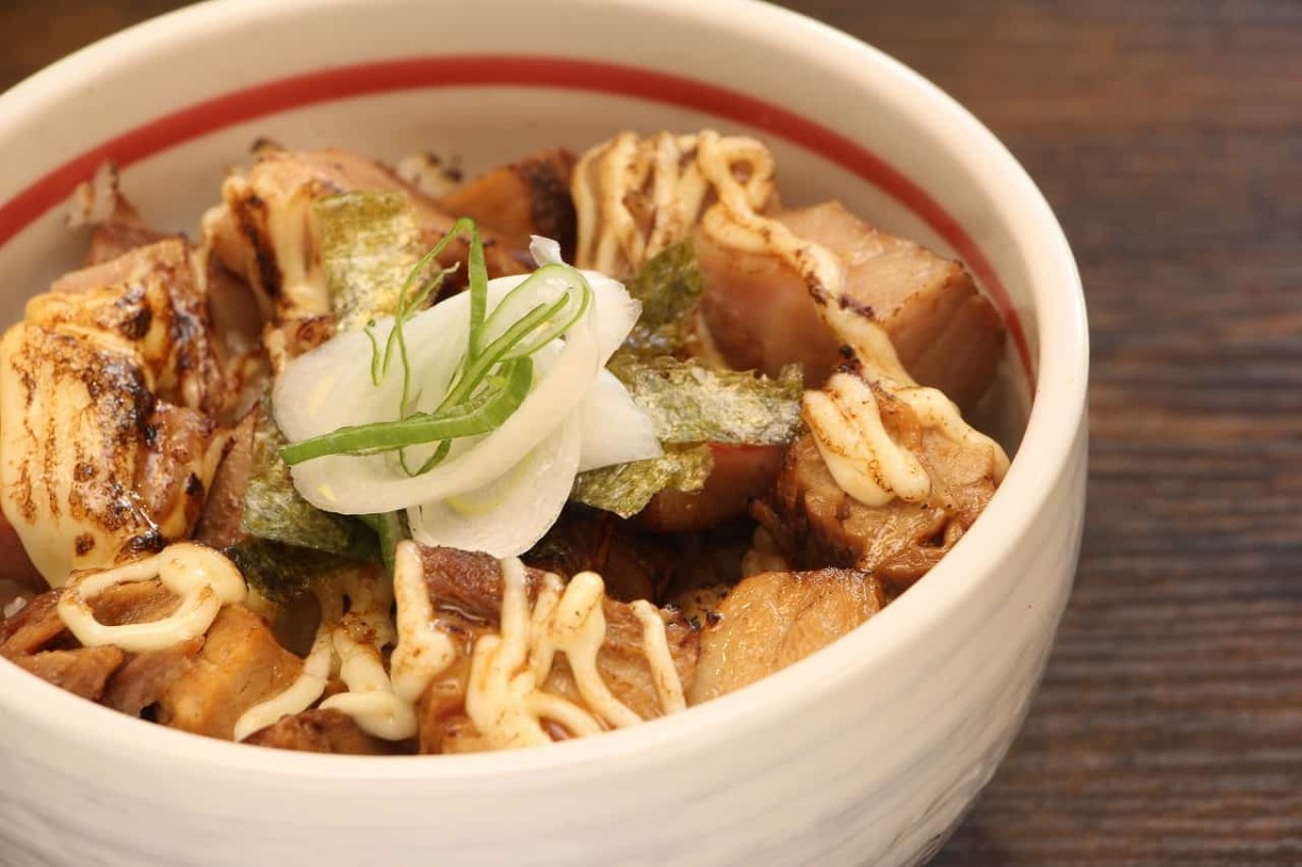 島根県出雲市にオープンしたラーメン店『らぁ麺 げんてつ』の「チャーシュー丼」