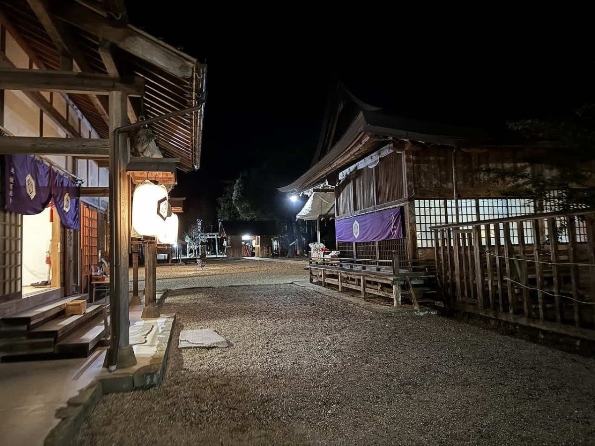 島根県出雲市佐田町にある『須佐神社』境内の様子