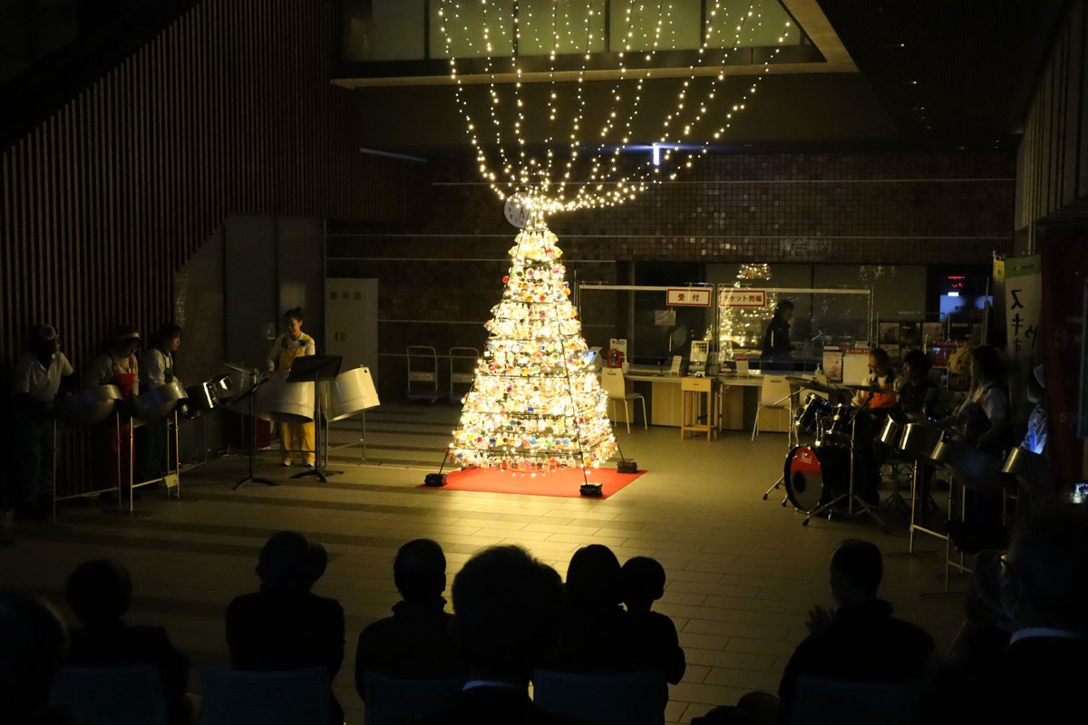 島根県安来市で開催されるイベント「HAGANEツリー 点灯祭2024」のイメージ