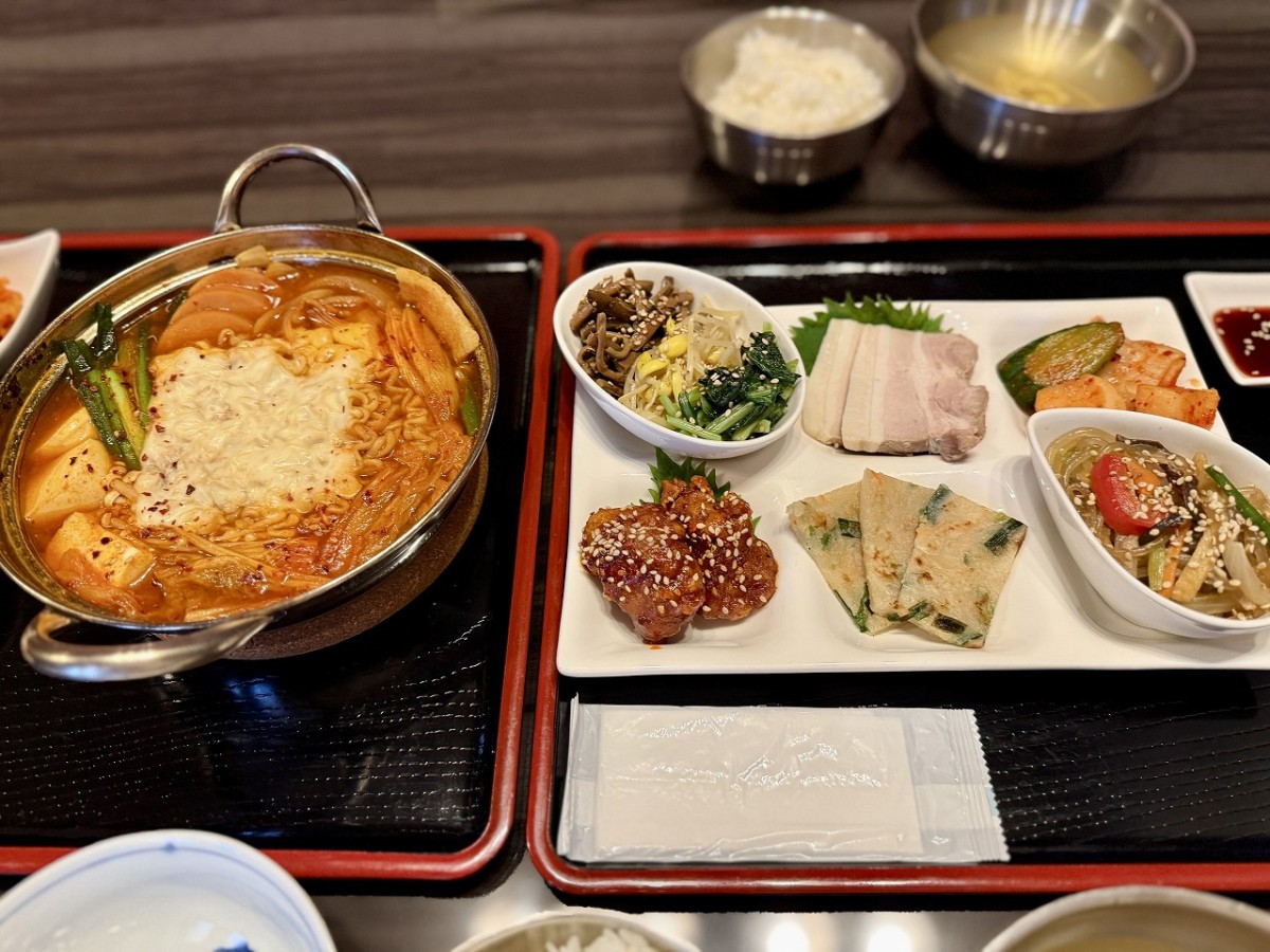 鳥取県米子市にある韓国料理店『KENARI（ケナリ）』のランチ