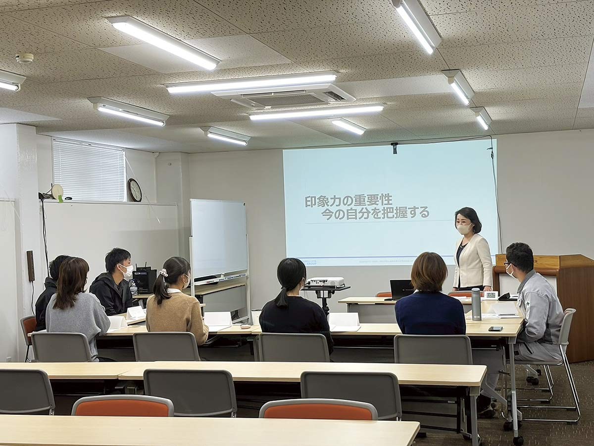 鳥取市「ヤマタグループ」の研修風景