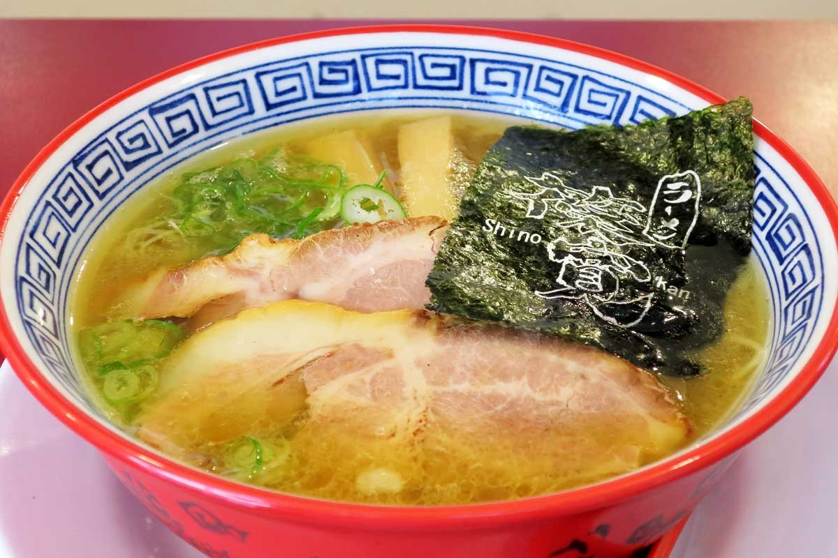 島根県松江市にリニューアルオープンした『シノカンnoodle』の中華そば