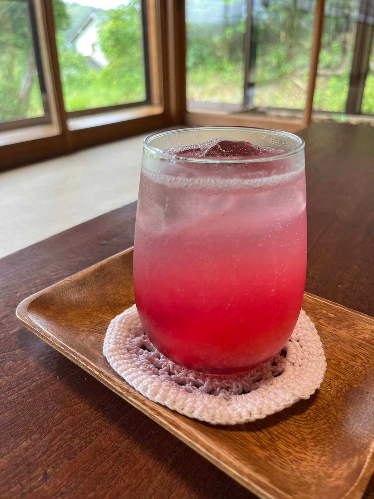 島根県出雲市にオープンしたカフェ『和herb cafe&lab 8mon』のドリンク