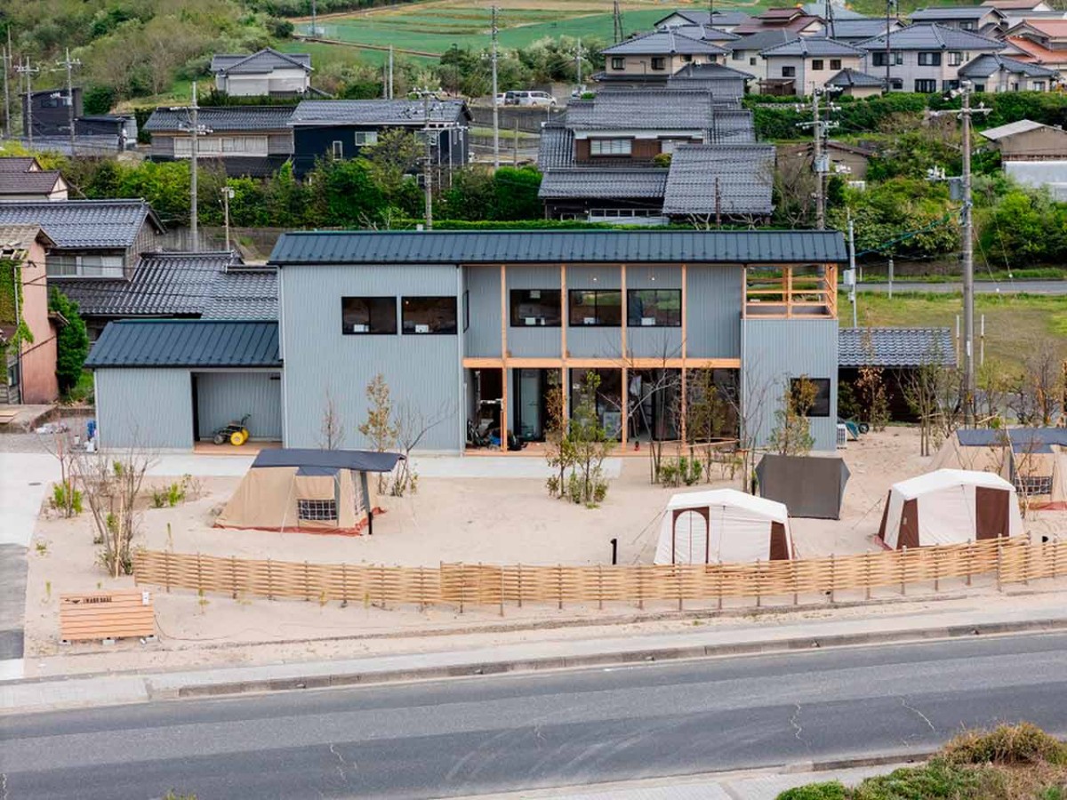 鳥取県鳥取市にある複合アウトドア施設『IWADO BASE』の外観