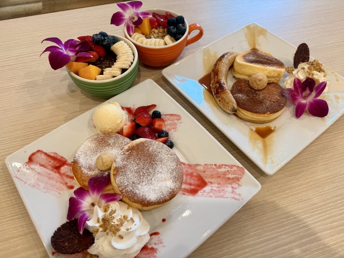 米子市にオープンのカフェ『弓ヶ浜パークフロント』のパンケーキ