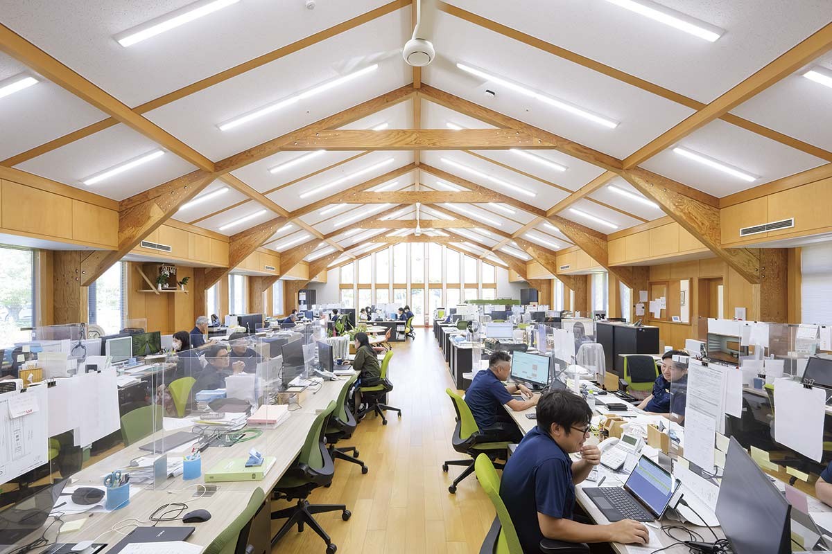 境港市「株式会社日新」の社内