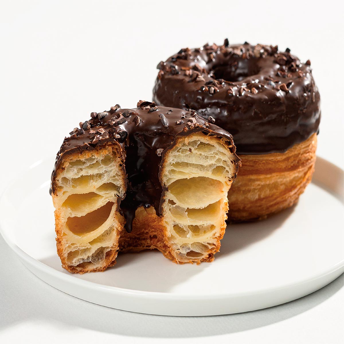 『トリュフドーナツ』のフレーキードーナツチョコ味