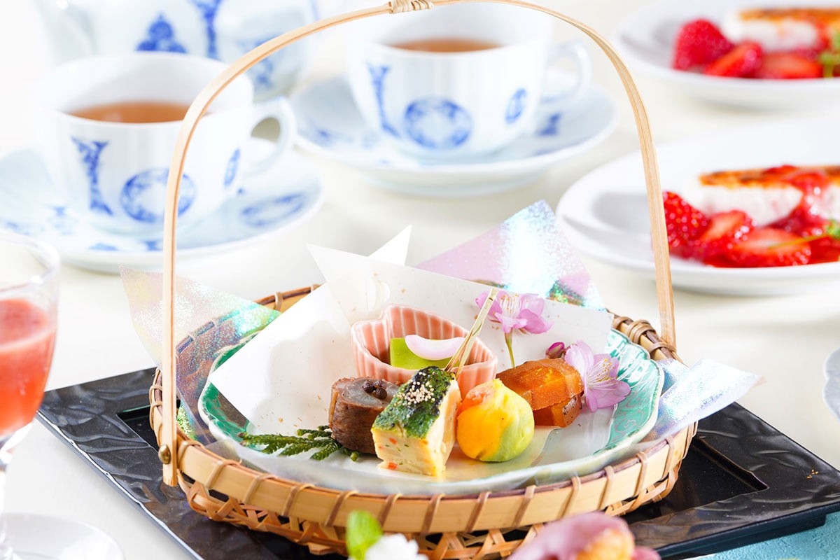 松江市『松江エクセルホテル東急』で開催中の2026年4～5月限定のアフタヌーンティーイメージ