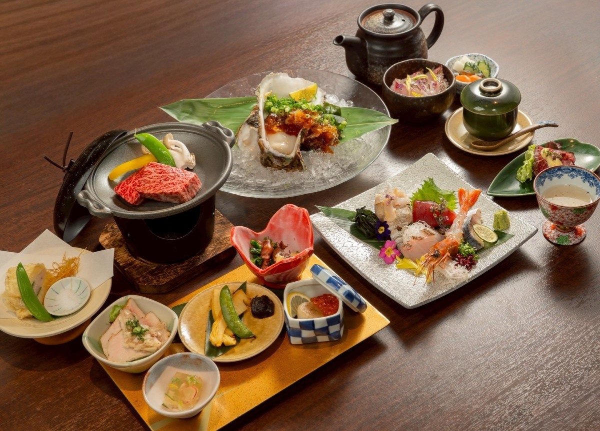 鳥取県米子市にオープンした『だしかっぽう とと』の料理