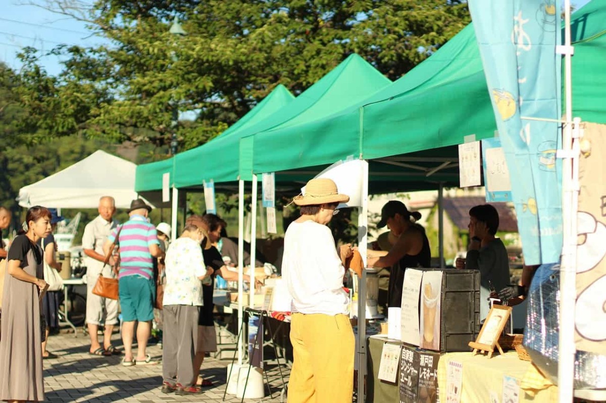 島根県大田市温泉津町で開催する朝市