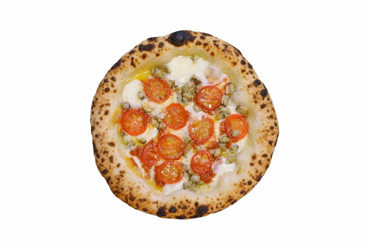 島根県松江市にある『カラコロフードホール』内の『PizzaFUMAI』で提供しているピザ