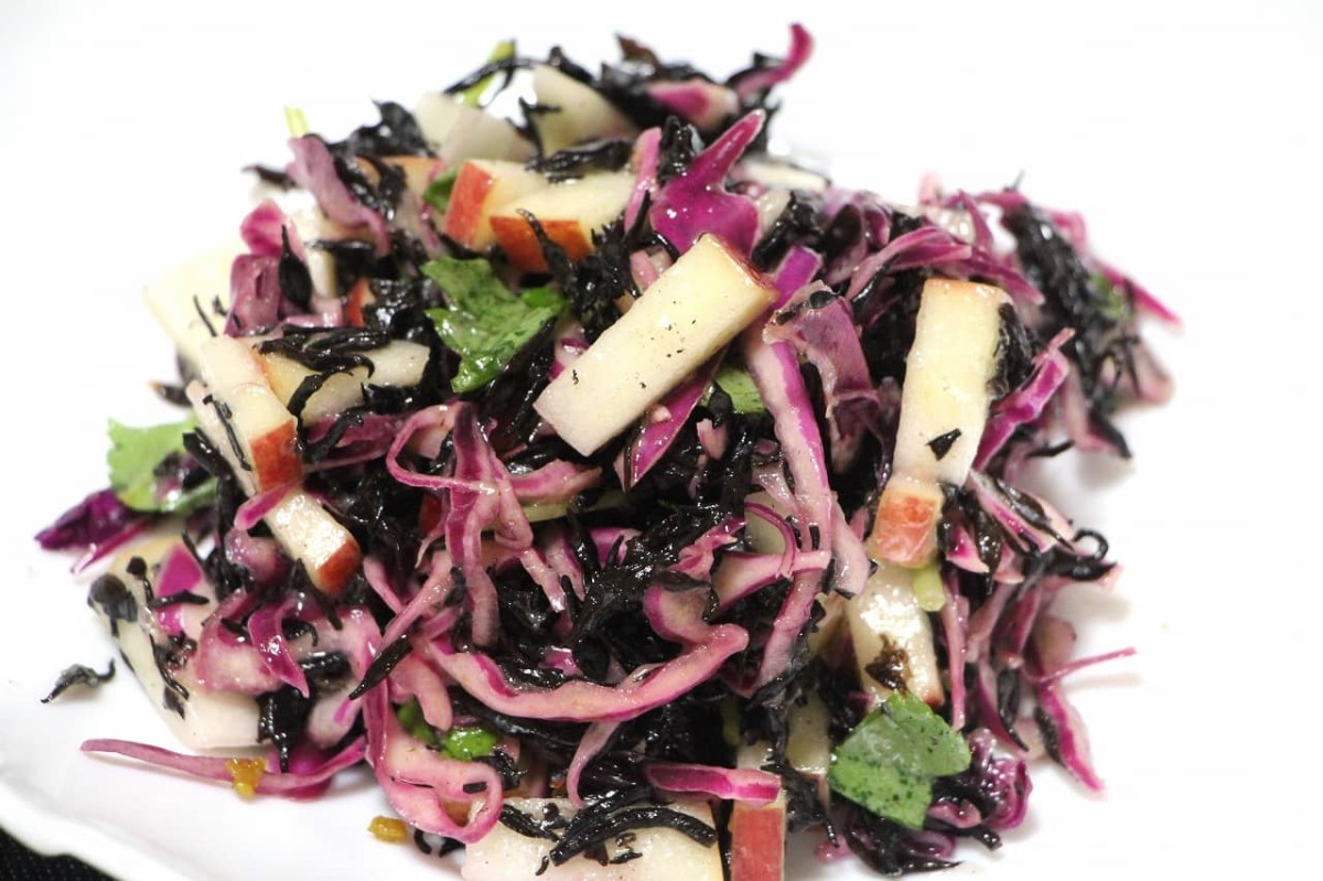 島根県松江市にある『Deli＆Cafe STAR LEO（デリアンドカフェスターレオ）』で販売している惣菜_リンゴ_ひじき