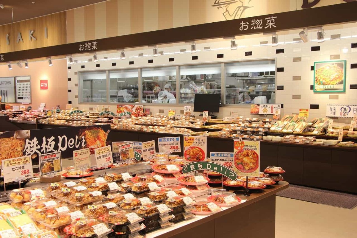 島根・鳥取で展開するスーパーマーケット『まるごう』の惣菜コーナー