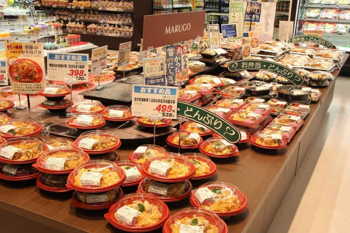島根・鳥取で展開するスーパーマーケット『まるごう』の惣菜コーナー