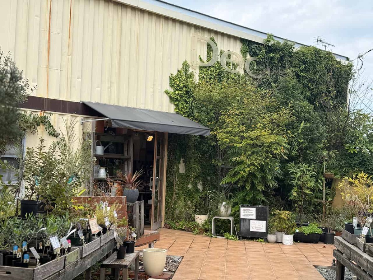 島根県松江市にある雑貨屋『デコレ』の外観