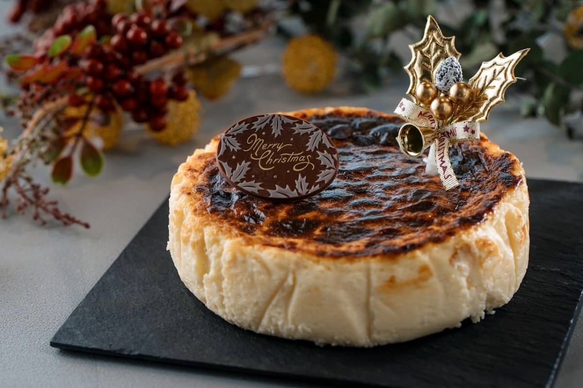 鳥取県米子市にある『チーズケーキ専門店Matsumoto』で販売しているクリスマスケーキ_バスクチーズケーキ
