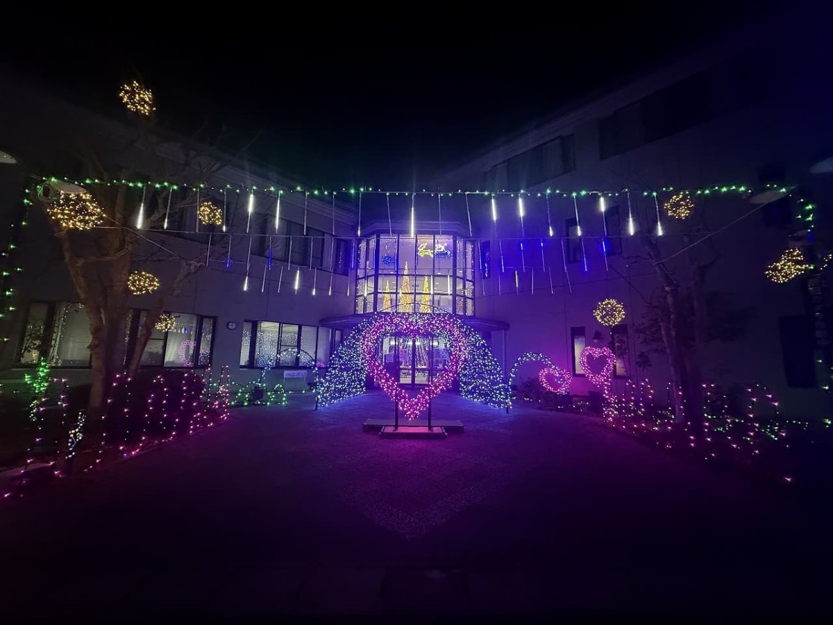 島根県松江市にある川津公民館（松江国際交流会館）のイルミネーション